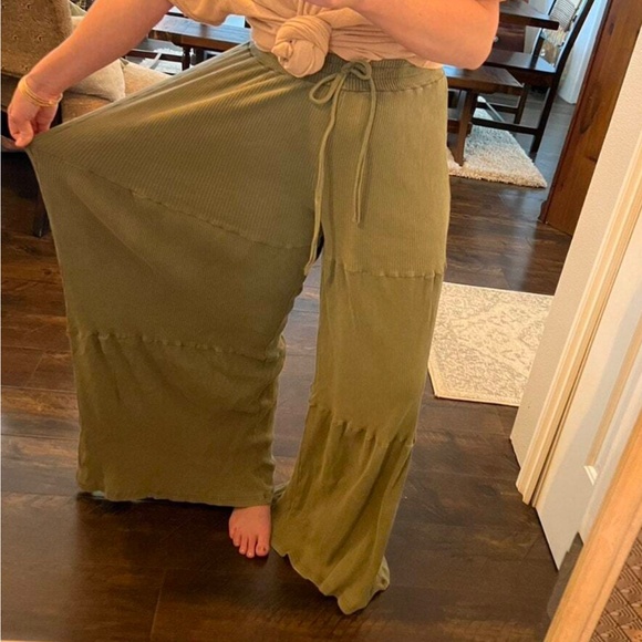 Green Ribbed Cotton Stretchy Waist Wide Leg Pants - Picture 11 of 11